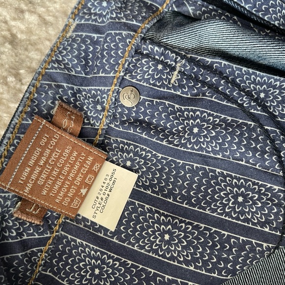 Paige Laurel low rise bootcut jeans - Picture 6 of 11